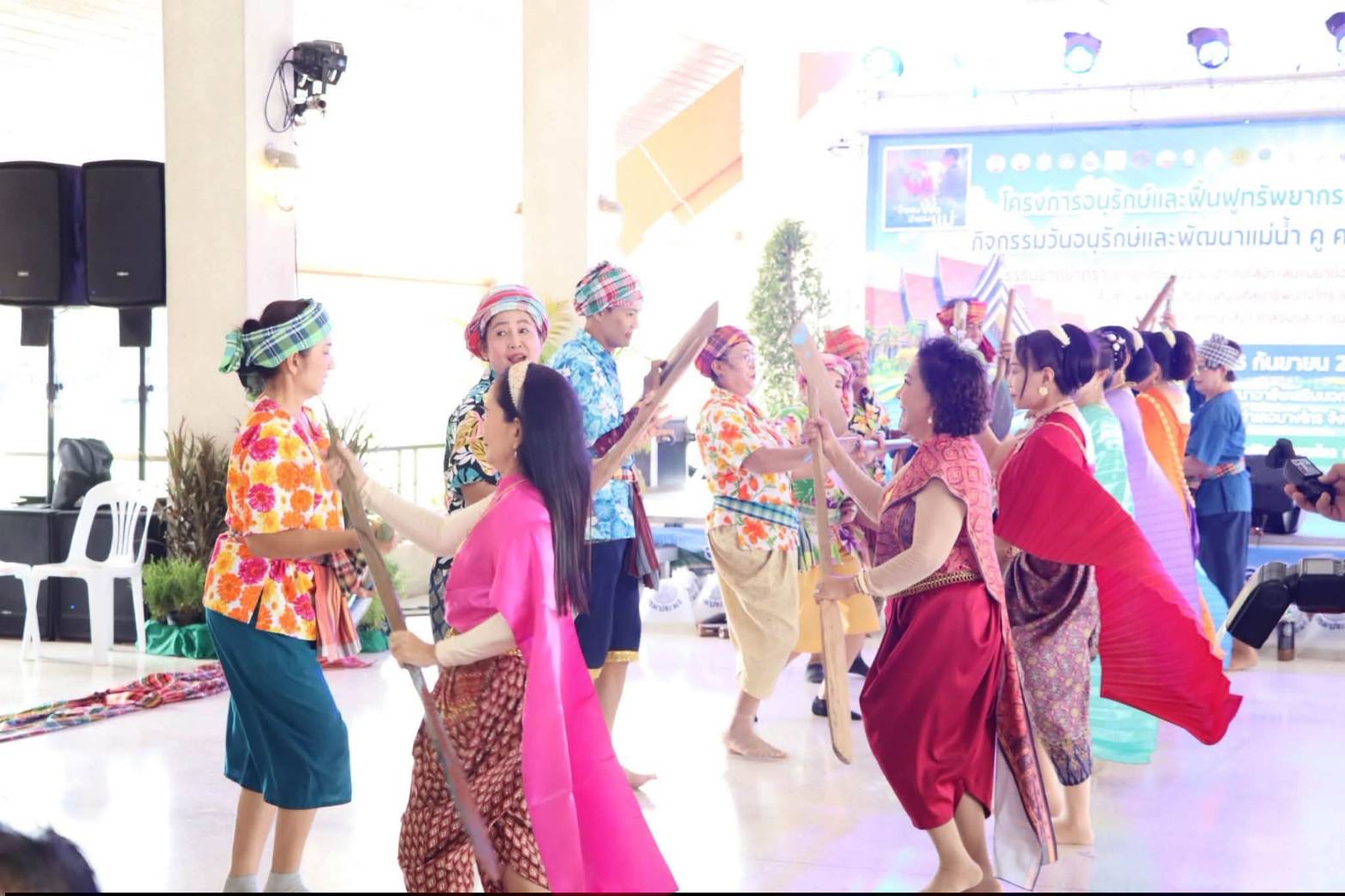 title - นายเดชาธร เชาว์เลขา รองผู้ว่าราชการจังหวัดพระนครศรีอยุธยา เป็นประธานในพิธีเปิดโครงการอนุรักษ์และฟื้นฟูทรัพยากรธรรมชาติและสิ่งแวดล้อม กิจกรรมวันอนุรักษ์และพัฒนาแม่น้ำ คู คลอง แห่งชาติ ประจำปี 2569 ณ ท่าชัยยุทธ ศูนย์ส่งเสริมและพัฒนาอาชีพเสริมนอกภาคการเกษตร (ศูนย์ศิลปาชีพบางไทรฯ (เดิม))